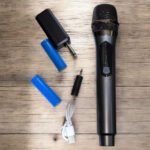 Profesionalni wireless mikrofon sa bazom